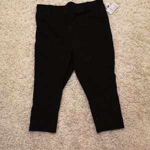 OLD NAVY MATERNITY Capris